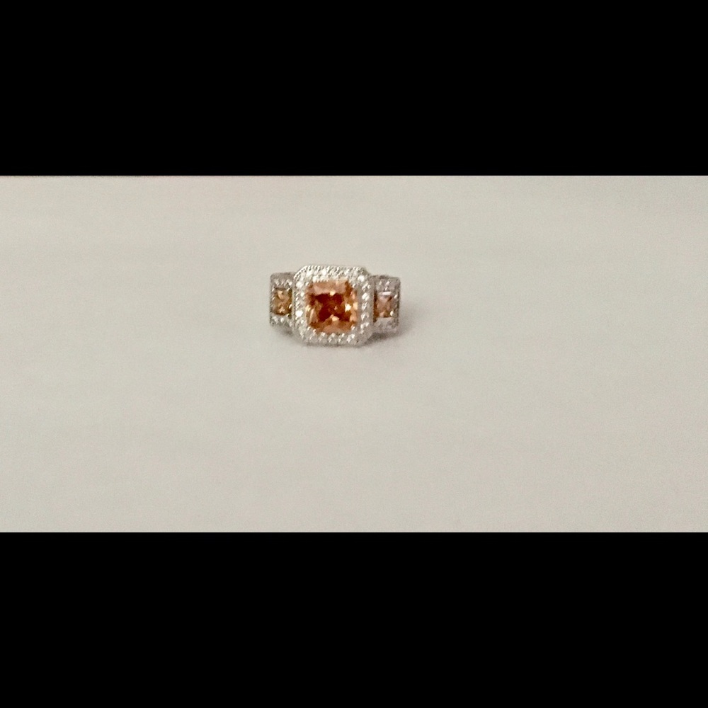 Beautiful statement cocktail ring - Picture 4 of 4